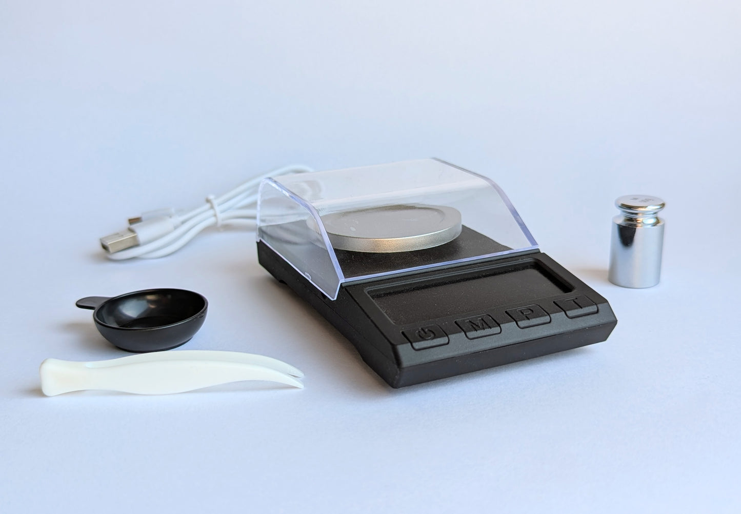 Weighing scale with 0.001g precision